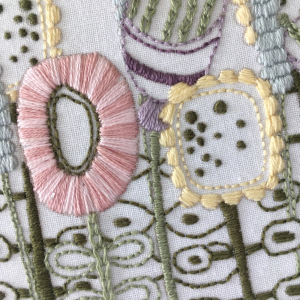 Cinnamon Stitching | Floral Embroidery kit