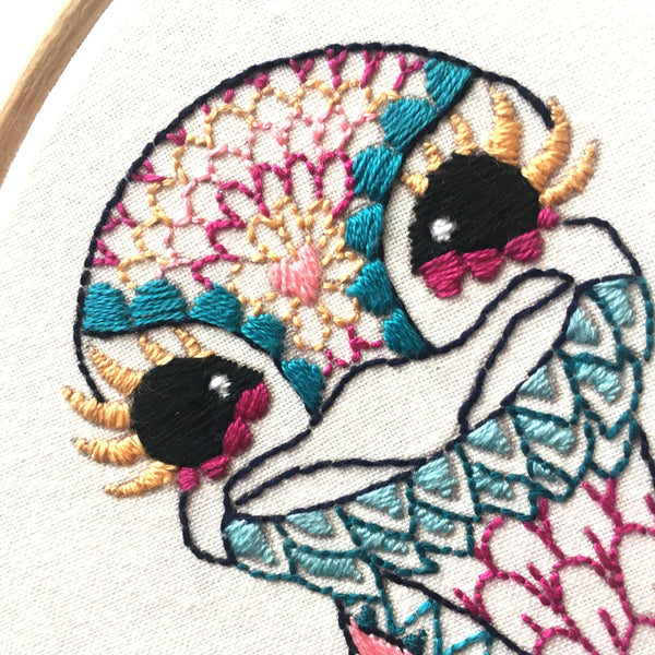 Cinnamon Stitching | Ostrich Embroidery kit