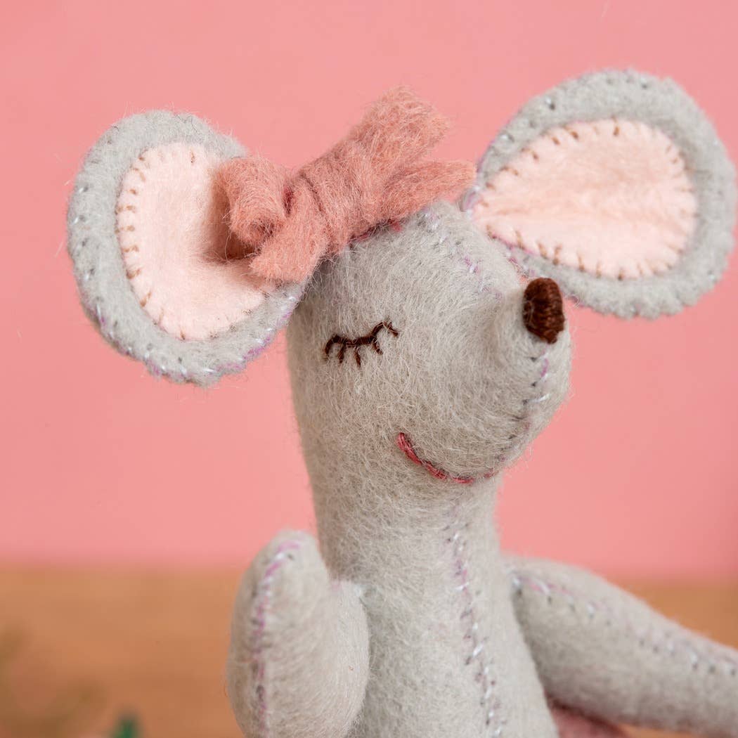 Corinne Lapierre Felt Kit | Little Mouse the Ballet Dancer