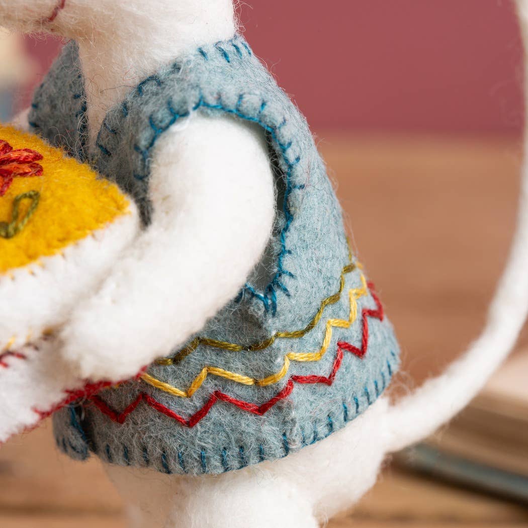 Corinne Lapierre Felt Kit | Little Mouse The Librarian