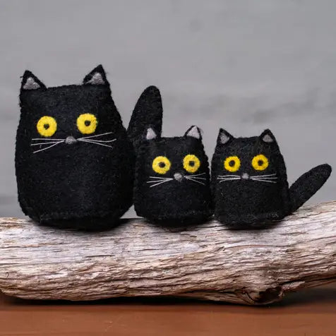 Three Black Cats | Sewing and Felting Kit