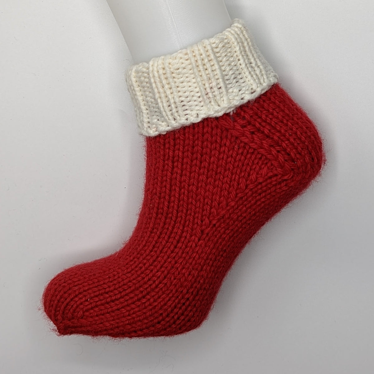Cosy Christmas Sock Knitting pattern